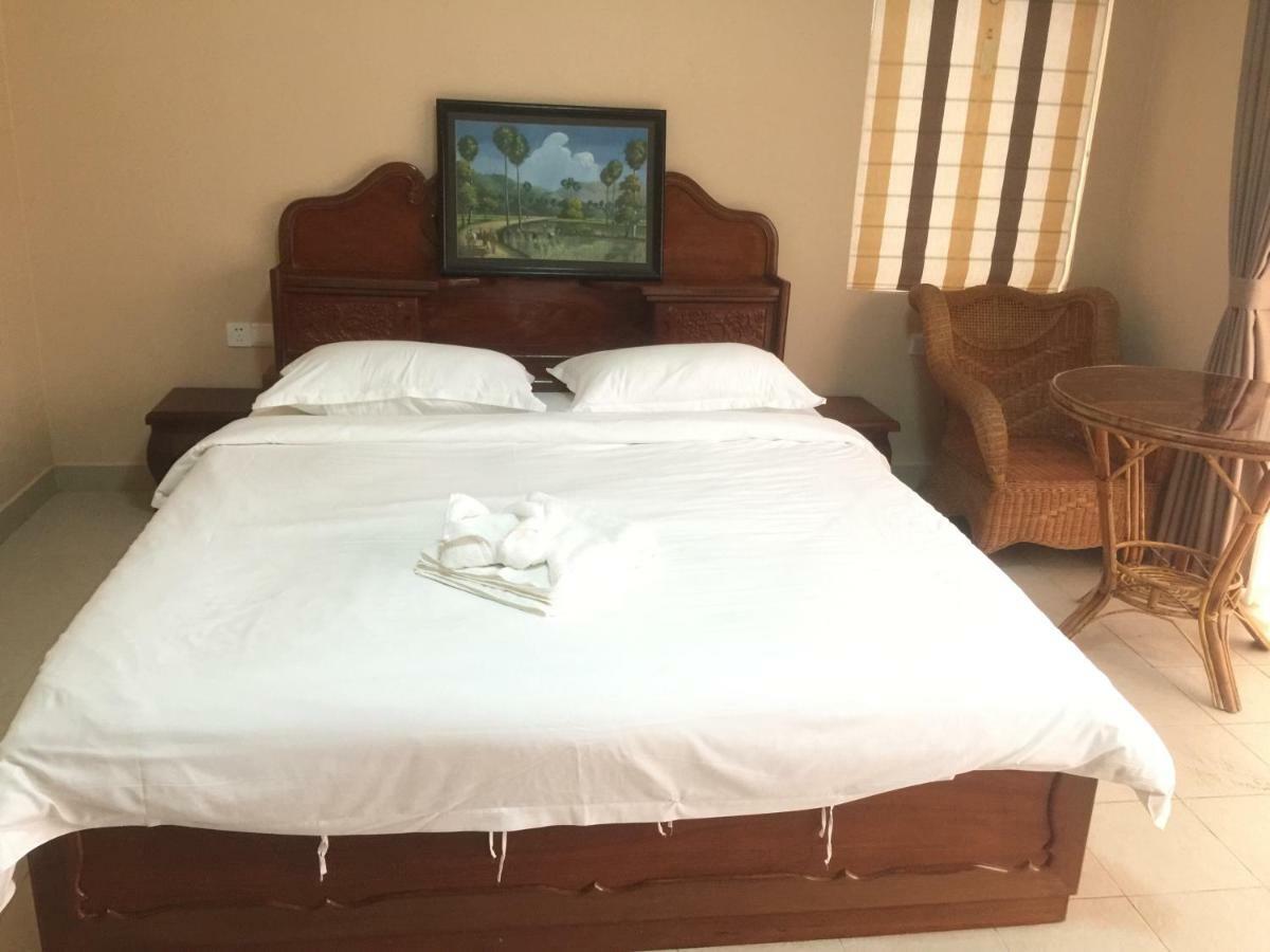 Golden Rooster Hotel 西哈努克 外观 照片